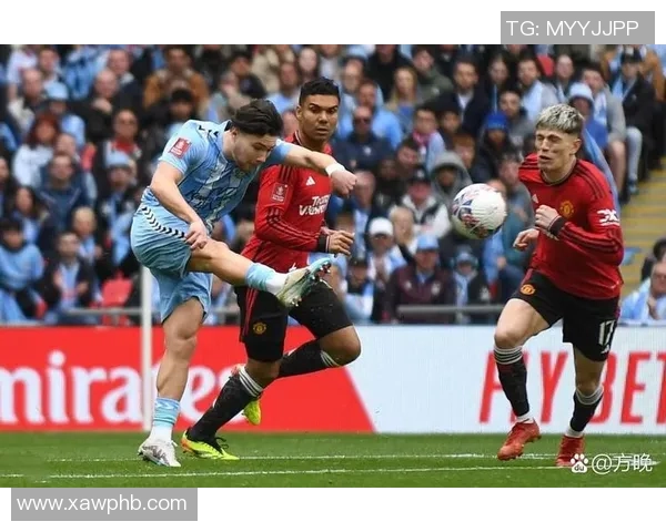 德甲精彩对决波尔图与曼联战成平局点球大战引发全场热烈反响